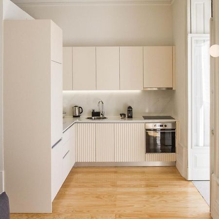 Modern Charming Loft With Balcony In Central Porto Eksteriør billede