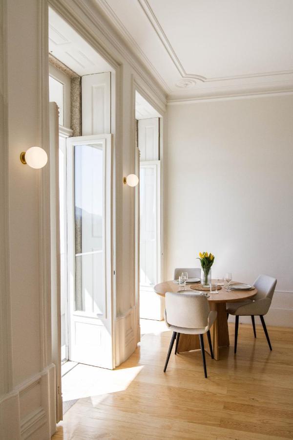 Modern Charming Loft With Balcony In Central Porto Eksteriør billede