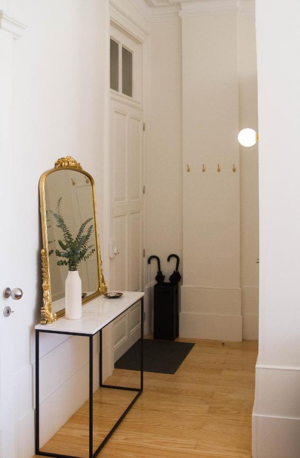 Modern Charming Loft With Balcony In Central Porto Eksteriør billede